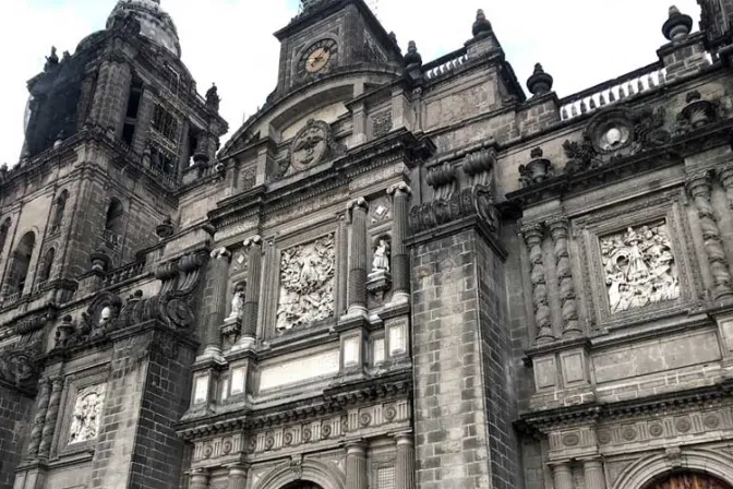 Arzobispo de México tras ataques de abortistas a Catedral: Defendamos diálogo y tolerancia