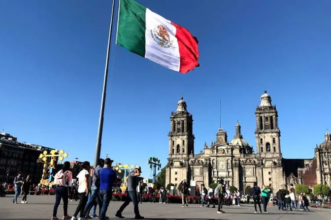 Arquidiócesis de México evalúa medidas para proteger iglesias ante marcha feminista