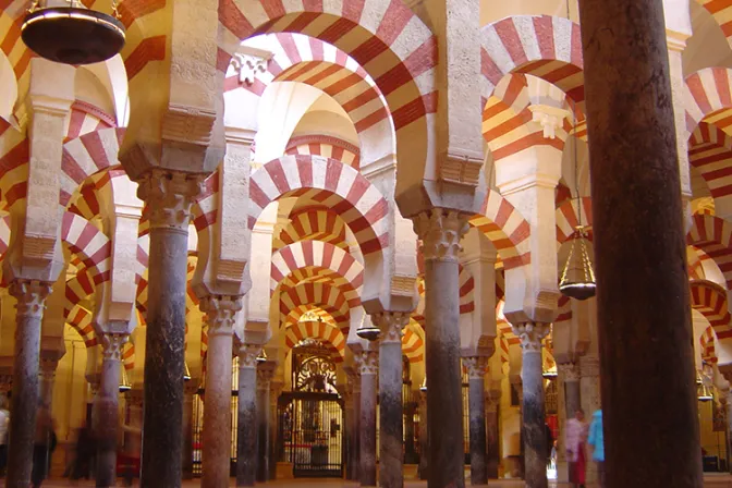 Catedral de Córdoba es propiedad de la Iglesia desde 1236, aseguran tras polémica