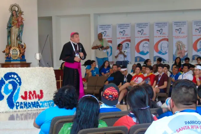 “Un verdadero líder es un auténtico servidor”, dice obispo en catequesis JMJ [FOTOS y VIDEOS]