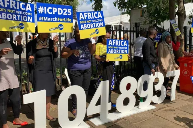 Cumbre de Nairobi es una “farsa” para promover el aborto e ideología de género, denuncian