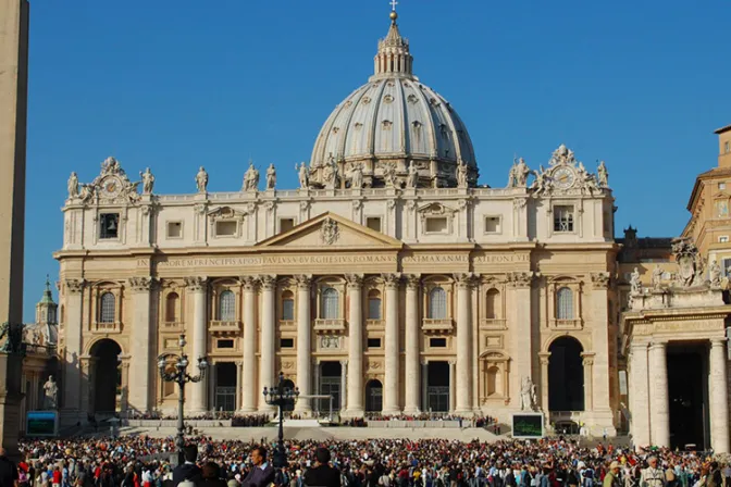 El Papa pide al Consejo para la Economía del Vaticano seguir con las reformas financieras 