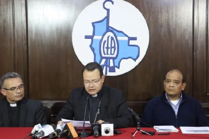 Obispos de Bolivia denuncian “imposiciones ideológicas” en material educativo para 2023
