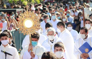 Congreso Eucaru00edstico de Paraguay. Cru00e9dito: Basu00edlica Santuario Nuestra Seu00f1ora de los Milagros de Caacupu00e9 