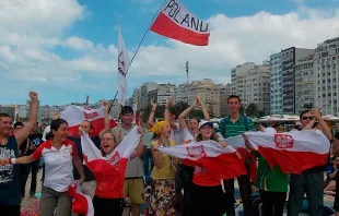 Jóvenes celebran que la próxima JMJ sea en Cracovia. Foto: Walter Sánchez Silva / ACI Prensa 