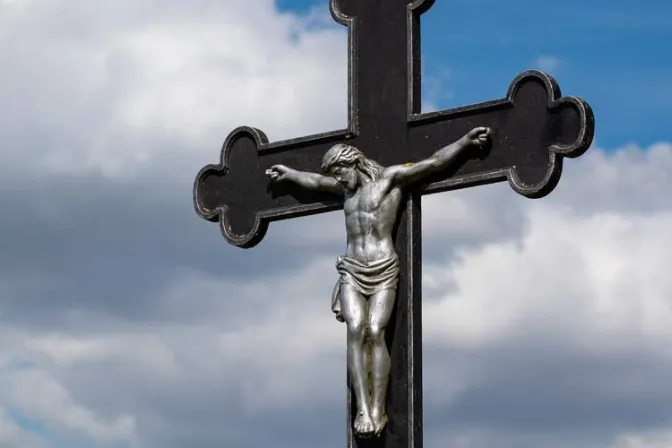 Corte Suprema respalda presencia del crucifijo en las aulas de Italia