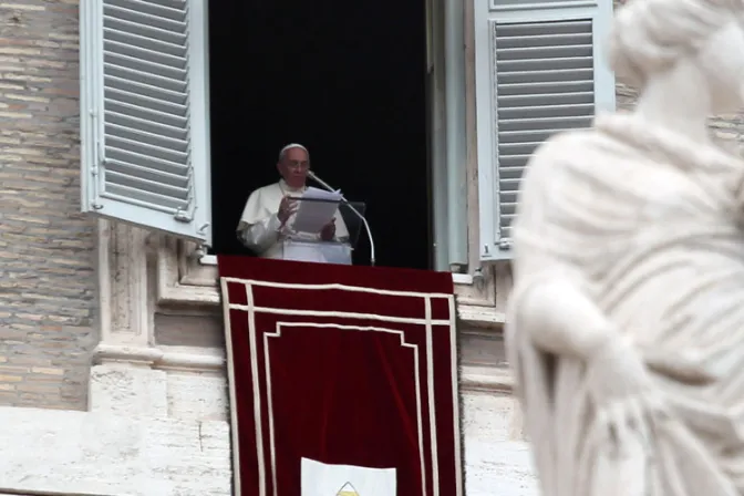 Nuestra vida está segura en las manos de Jesús, dice el Papa en Domingo del Buen Pastor