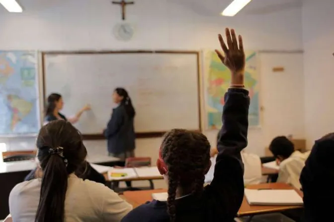 Con esta iniciativa niños cristianos de Irak podrán tener computadoras en sus escuelas