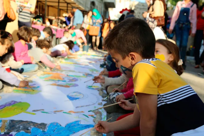 Colombia: Niños de primaria y preescolar no serán adoctrinados en “cátedra de sexualidad”