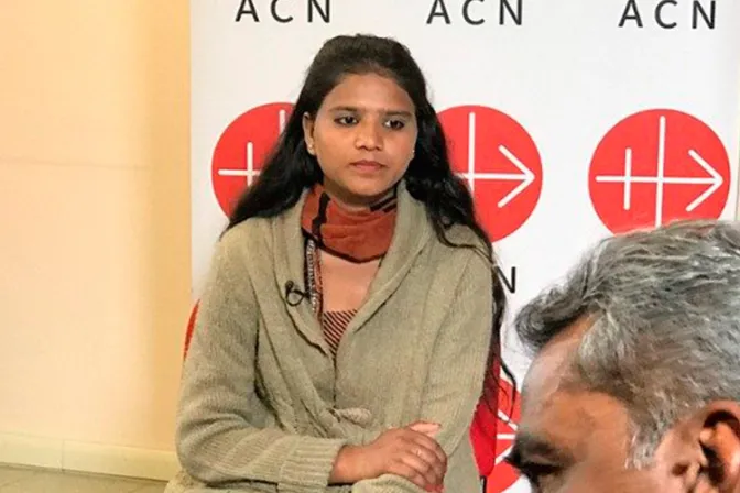 Hija de Asia de Bibi agradece a jueces por ser valientes y reconocer inocencia de su madre