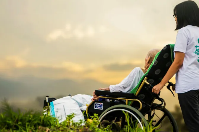 Cristo es nuestro maestro en los cuidados paliativos, afirma médico