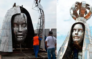 Una foto de archivo de 2017 muestra el montaje de una escultura gigante de Nuestra Señora de Aparecida (Brasil) | Crédito: Gilmar Pinna 