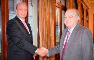 José Carlos González-Hurtado, presidente de EWTN España (izquierda) y José María Millet, presidente de La 8 Mediterráneo (derecha) / Crédito EWTN España  