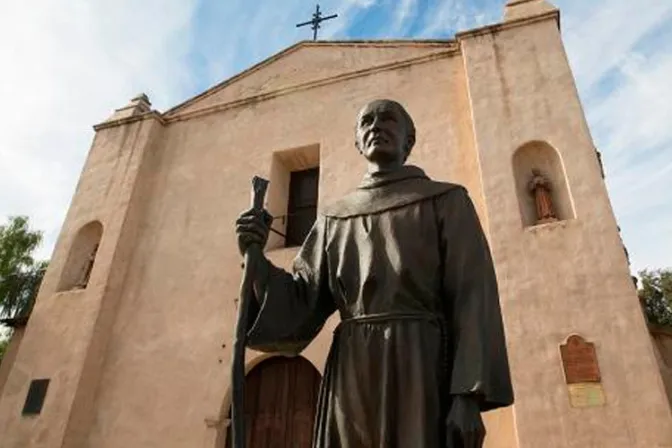 Mons. Gómez: Misioneros como Junípero Serra son verdaderos fundadores de Estados Unidos