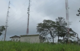 Estaciu00f3n radial y televisiva en cerro San Ignacio. Cru00e9dito: Diu00f3cesis de San Ignacio de Velasco. 