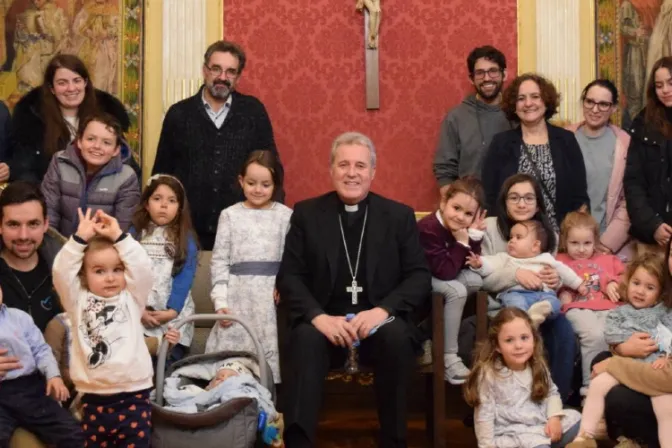 Familia misionera en Ucrania vuelve a España: Fuimos “espectadores de los milagros de Dios”