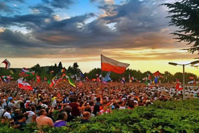 Cardenal De Donatis inaugura festival de la juventud en Medjugorje