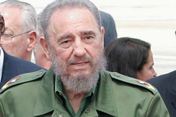 El Papa Francisco expresa sus condolencias por la muerte de Fidel Castro