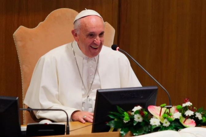 Papa Francisco explica las características de un buen sacerdote