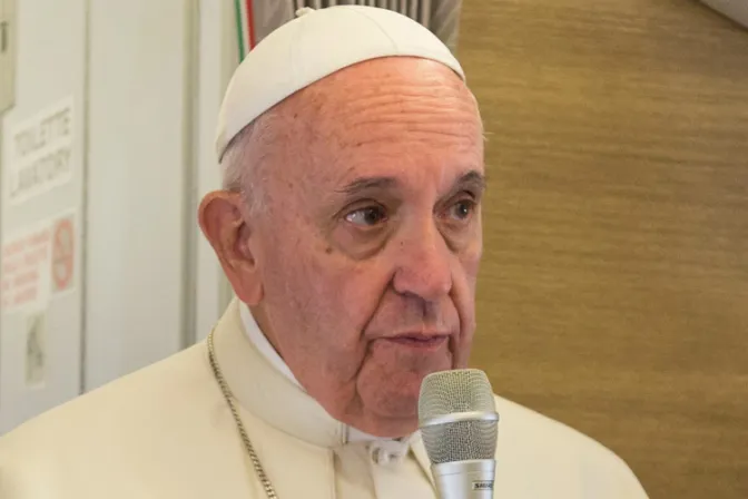 La respuesta del Papa Francisco a quienes lo acusan de antipapa, comunista y no católico