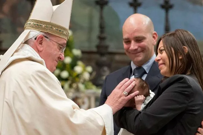 Papa Francisco pide al Foro Económico Mundial políticas públicas a favor de la familia