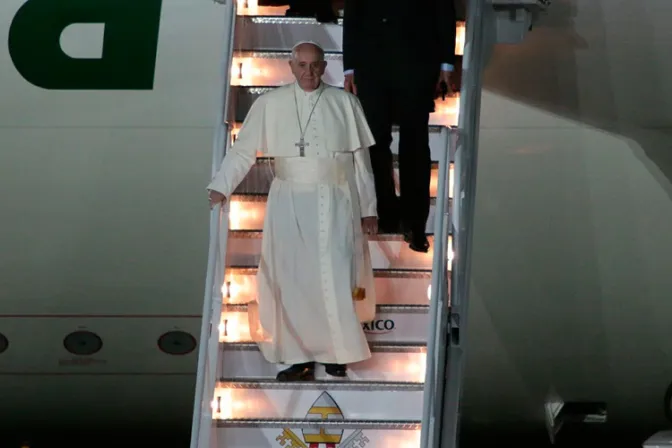 VIDEO Y FOTOS: Papa Francisco llegó a México para su esperada visita