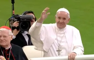 El Papa Francisco en su llegada al estadio San Siro en Milán. Captura Youtube CTV 