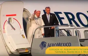 El Papa Francisco ya está en Morelia. Captura pantalla Youtube ConelPapa 