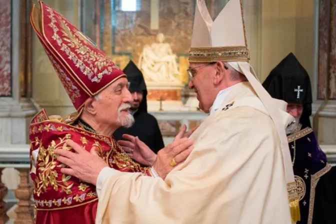 Papa Francisco lamenta muerte del Patriarca armenio católico