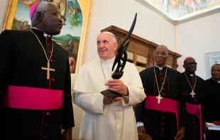 Papa Francisco con los Obispos de Mali / Foto: L'Osservatore Romano 