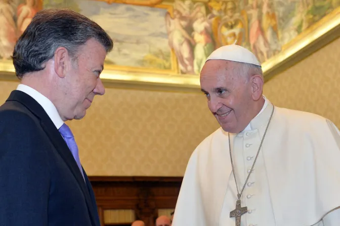 Presidente de Colombia: El Papa Francisco ofrece su ayuda para el proceso de paz