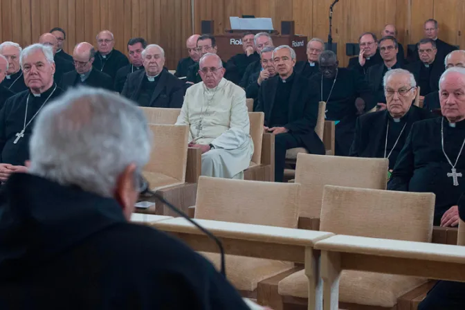 FOTOS: El Papa Francisco inició sus ejercicios espirituales en Roma