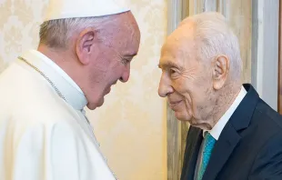 Foto: Papa Francisco recibe en audiencia a Shimon Peres / L'Osservatore Romano 