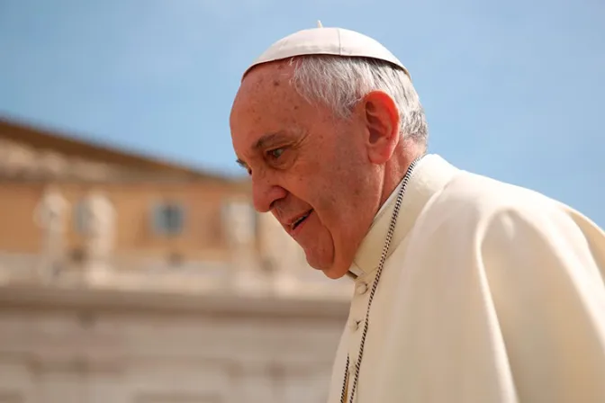 La ciencia tiene límites que debe respetar por el bien de la humanidad, dice el Papa