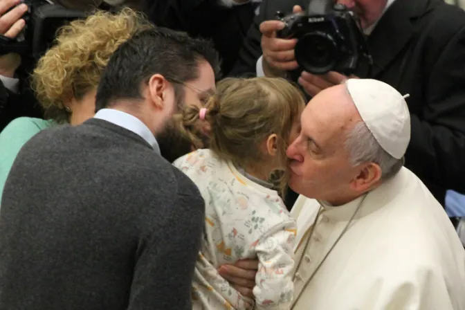 Un día como hoy el Papa Francisco publicó su Carta a las Familias