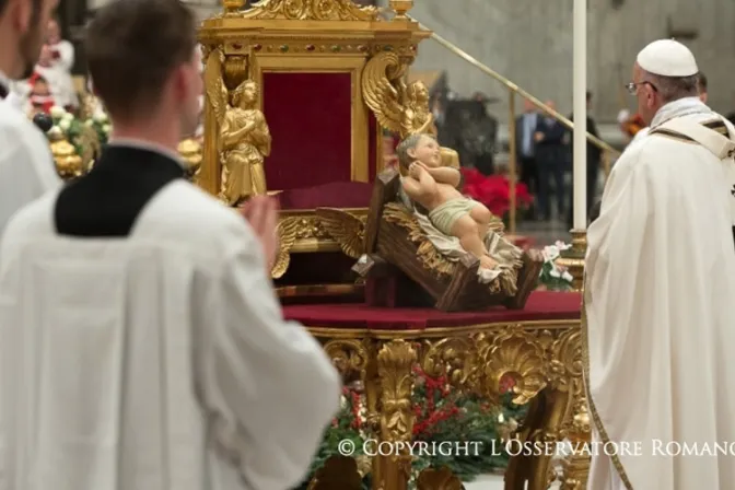 “Agradecer y pedir perdón” a Dios al concluir el año, alienta el Papa Francisco