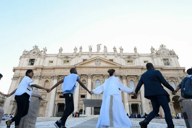 El Papa Francisco destaca el llamado a la ternura y la paz en el acto sobre la fraternidad