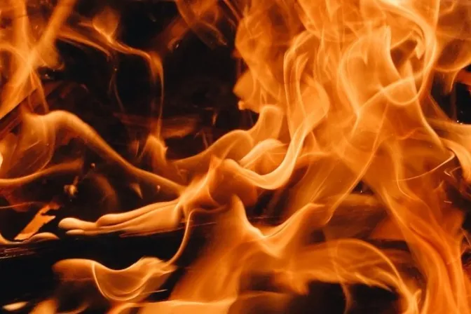Incendio destruye iglesia de 163 años en Escocia