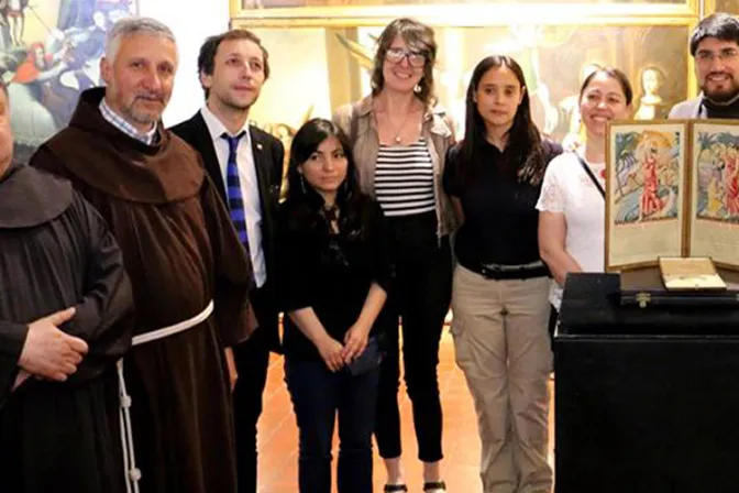 Franciscanos homenajean a Gabriela Mistral en Chile