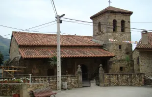 Iglesia parroquial de San Sebastiu00e1n de Garabandal (Espau00f1a). Cru00e9dito: Lourdes Cardenal (CC BY-SA 3.0) 