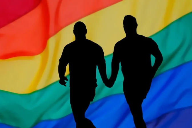 Más de 200 profesores de teología critican no del Vaticano a bendición de uniones gay