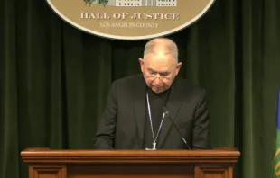Mons. José Gomez, Arzobispo de Los Ángeles, en la conferencia de prensa del 20 de febrero 