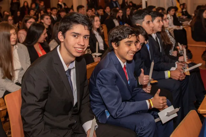 500 jóvenes se comprometen a ser líderes católicos en Chile