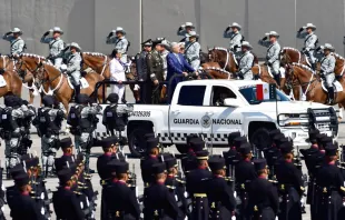 Andrés Manuel López Obrador visita, en junion de 2022, el Heroico Colegio Militar en Tlalpan, Ciudad de México, donde se forman nuevos elementos de la Guardia Nacional. Crédito: Sitio web oficial. 