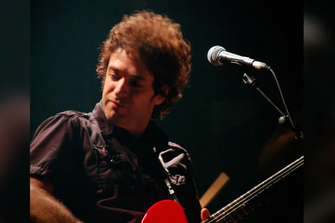 El Papa Francisco expresa condolencias por muerte de Gustavo Cerati