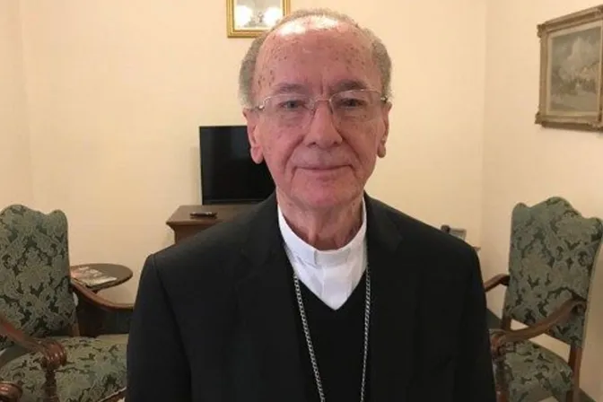 Fallece Cardenal que inspiró al Papa Francisco a elegir su nombre
