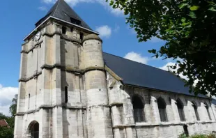 Fachada de la iglesia de Saint-Etienne-du-Rouvray. Foto: Diu00f3cesis de Rouen (Francia). 