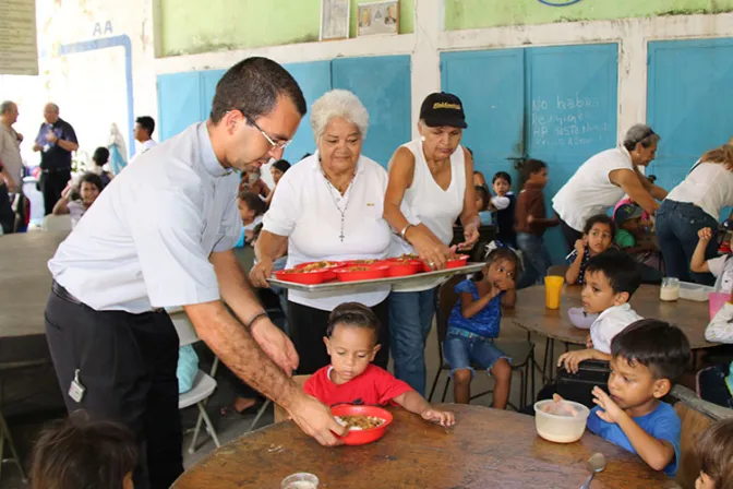 La crisis en Venezuela ha acercado a muchos a la Iglesia, indica obispo