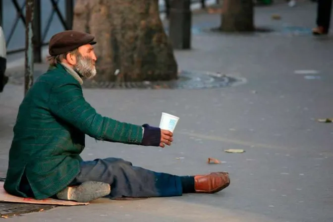 Entregan en la parroquia nacional española en Roma 5000 comidas para necesitados