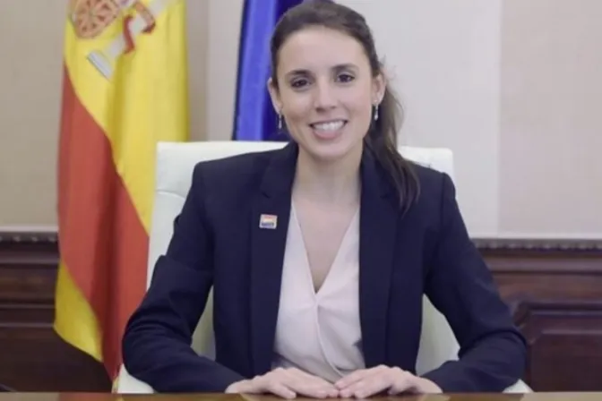 Convocan acto para exigir dimisión de la ministra que defendió la pederastia en España
